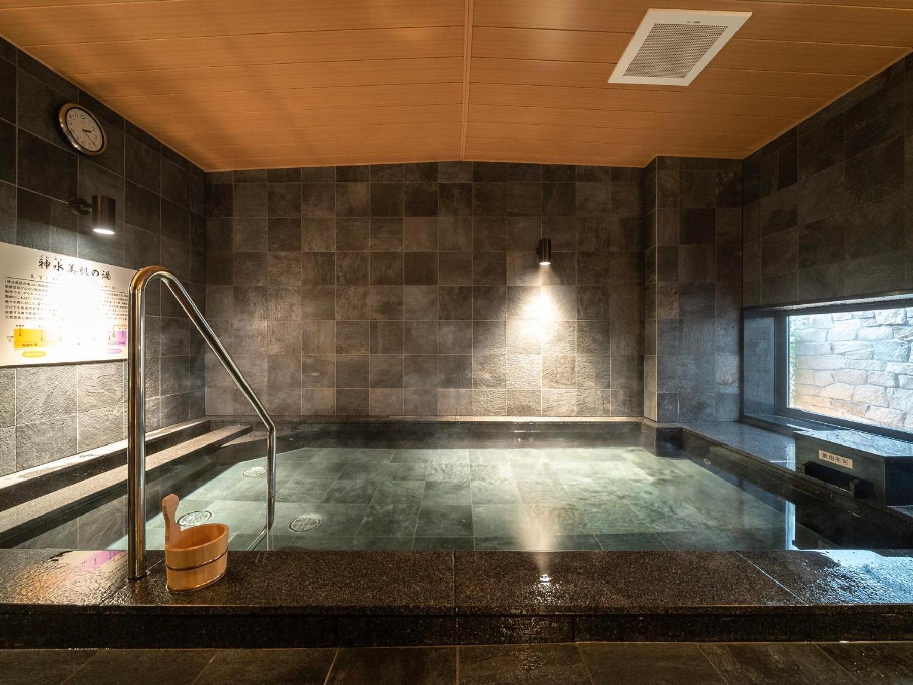 Super Hotel Kumamoto Ekimae Natural Hot Springs 外观 照片